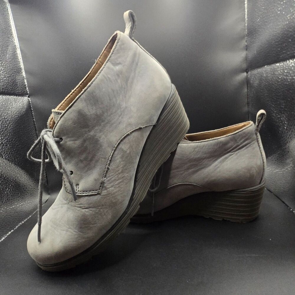 Dansko Cadee Grey Nubuck Leather Lace Up Wedge Booties Size 38 (US 7.5-8)
